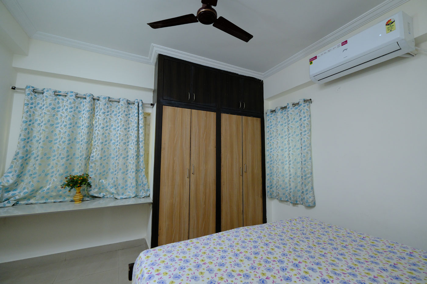 2 BHK Premium bedroom